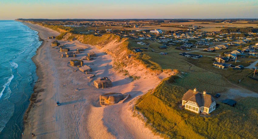 Strand Lokken